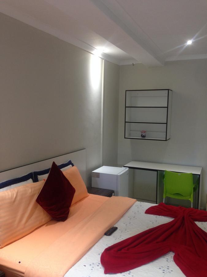 Tshedza Guest House Pretoria Bagian luar foto